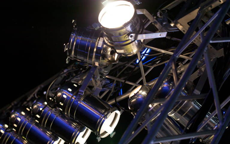 精密機器、イベント輸送